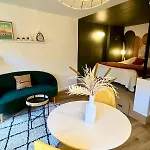 L'elegance דירה *